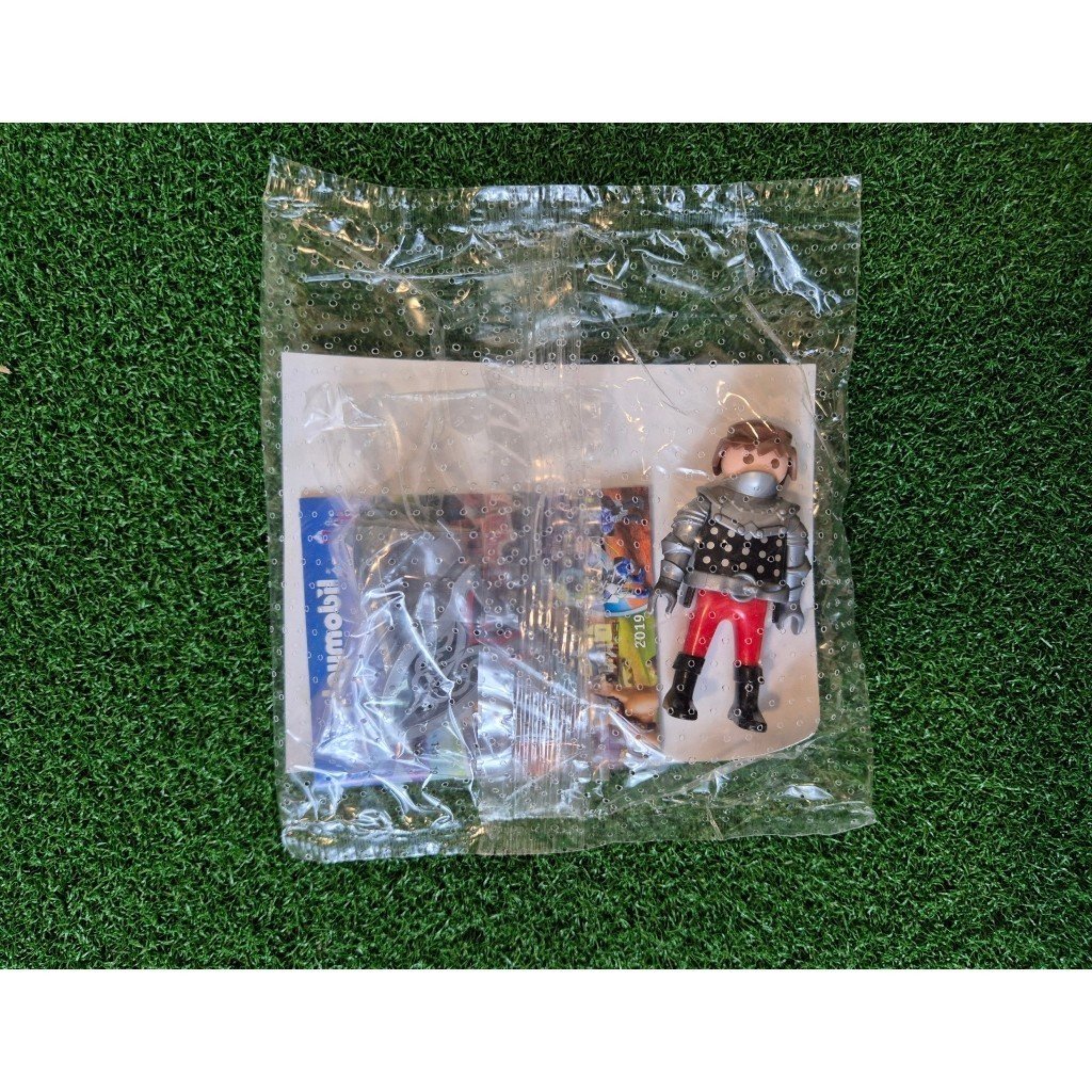 Playmobil Knight Playmobil Premium figures (สุ่ม) มี 2 แบบให้เลือก